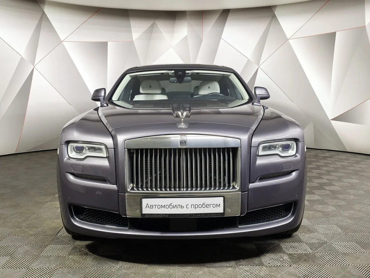 Rolls-Royce Ghost 6.6 AT (570 л.с.) Individual Серый в АВИЛОН. Слайд №7