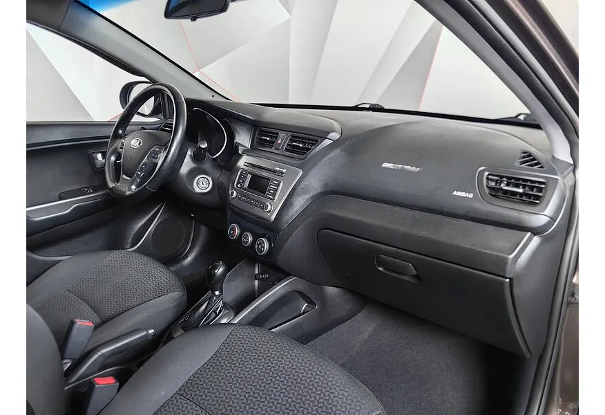 Kia Rio 1.6 AT (123 л.с.) Коричневый в АВИЛОН. Слайд №10