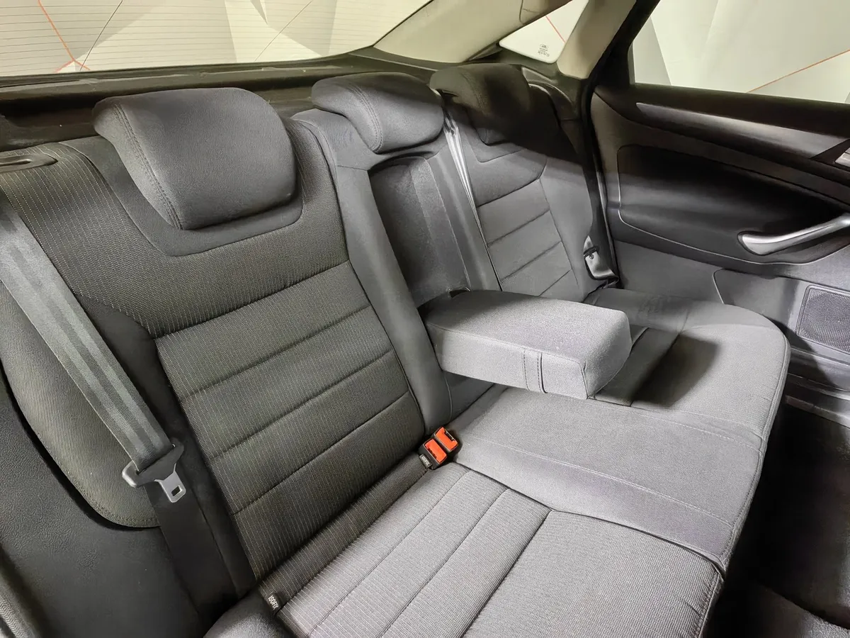 Ford Mondeo 2.0 TDCi DPF AT (140 л.с.) Коричневый в АВИЛОН. Слайд №14