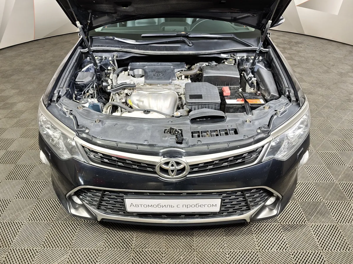 Toyota Camry 2.5 AT (181 л.с.) Черный в АВИЛОН. Слайд №10