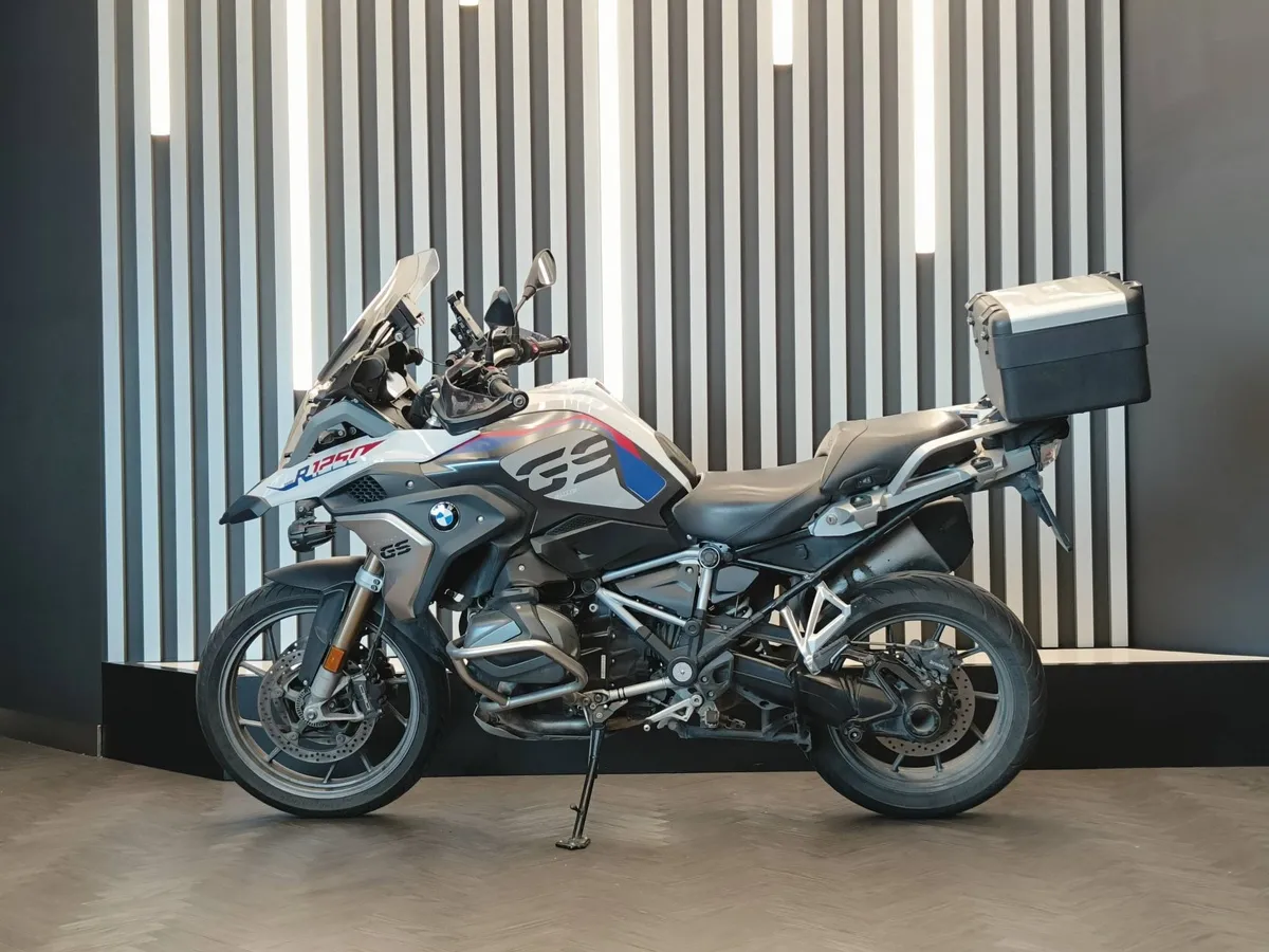 BMW Motorrad R 1250 GS R 1250 GS 1254 см³ (136) 1254 Белый в АВИЛОН. Слайд №3