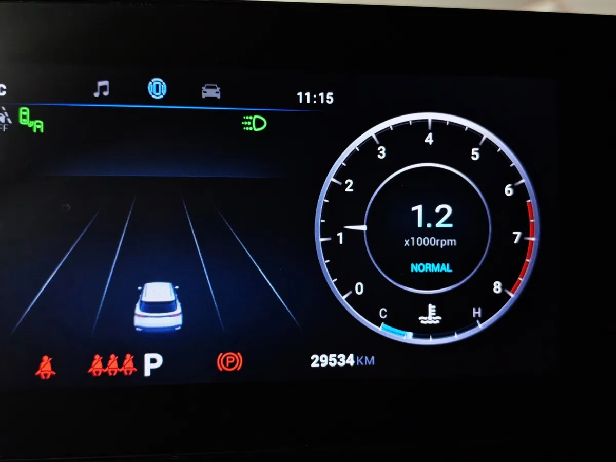 Omoda C5 1.6T DCT 4WD (150 л.с.) Supreme Черный в АВИЛОН. Слайд №18
