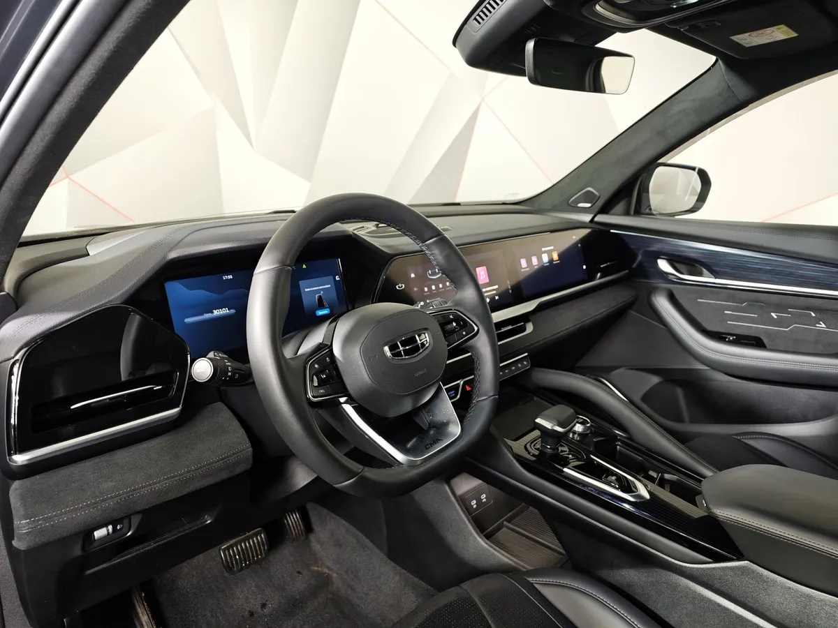 Geely Monjaro 2.0T 8AT 4WD (238 л.с.) Flagship Серый в АВИЛОН. Слайд №19