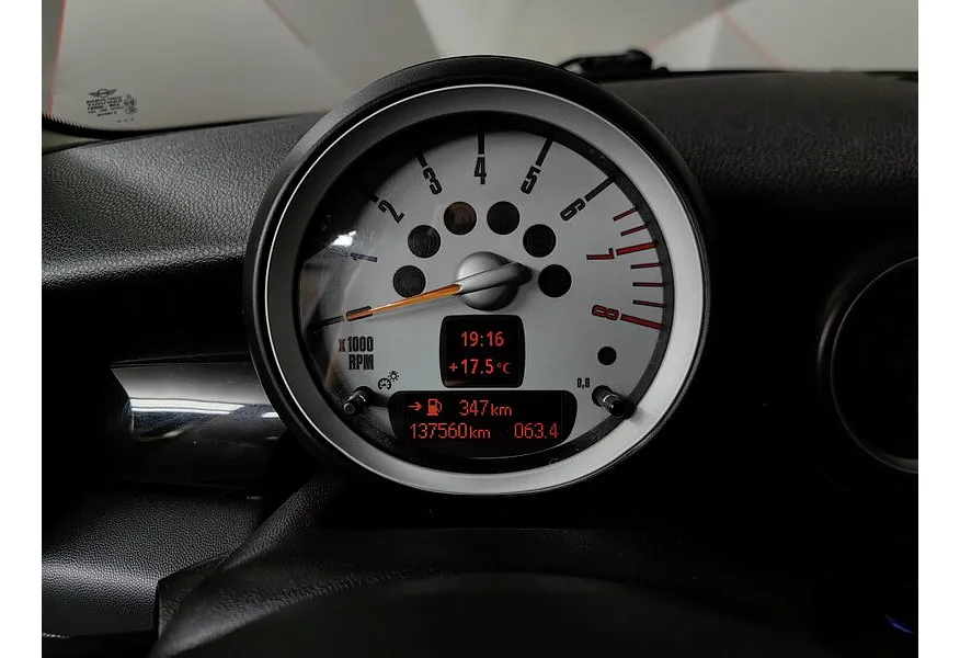 Mini One 1.4 AT FWD (95 л.с.) Красный в АВИЛОН. Слайд №13