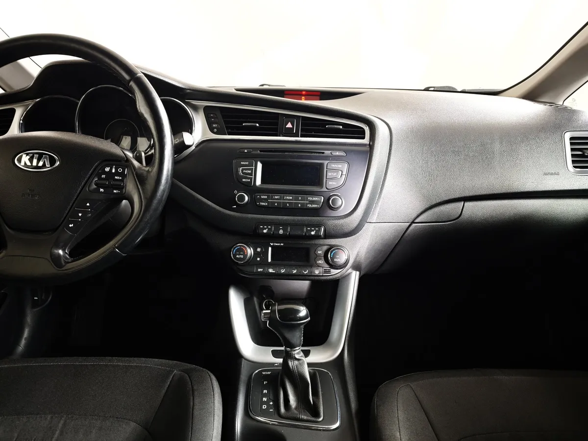 Kia Ceed 1.6 AT (129 л.с.) Luxe Белый в АВИЛОН. Слайд №13