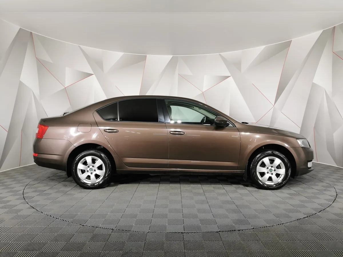 Skoda Octavia 1.6 MPI AT (110 л.с.) Коричневый в АВИЛОН. Слайд №6