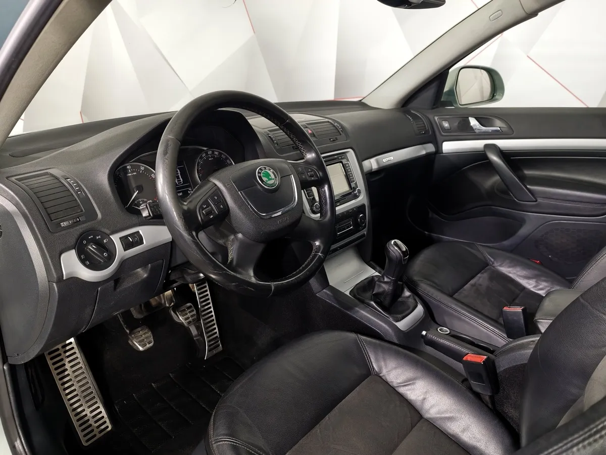 Skoda Octavia 1.8 TSI MT 4x4 (152 л.с.) Scout Зеленый в АВИЛОН. Слайд №18