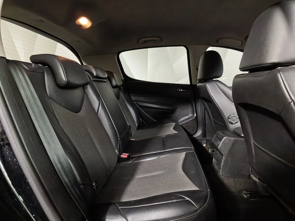 Peugeot 308 1.6 AT (120 л.с.) Черный в АВИЛОН. Слайд №14