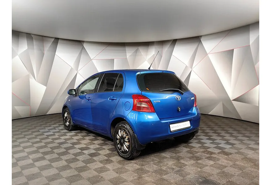 Toyota Yaris 1.3 MMT (87 л.с.) Синий в АВИЛОН. Слайд №4