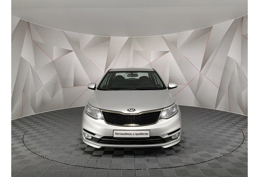 Kia Rio 1.4 AT (107 л.с.) Серебристый в АВИЛОН. Слайд №5