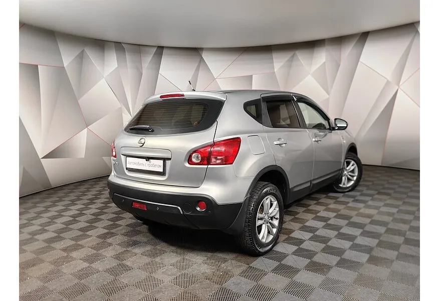 LIVE. Слайд №8