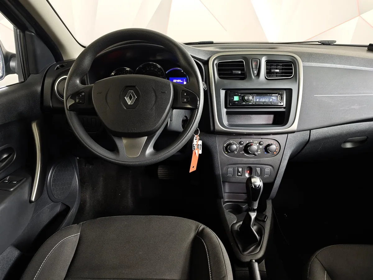 Renault Sandero 1.6 AT (103 л.с.) Stepway Серый в АВИЛОН. Слайд №20