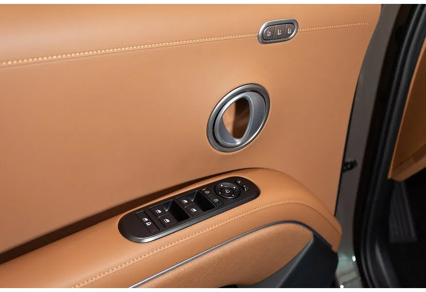 Hyundai Palisade 2.5T Smartstream 8АТ 4WD (249 л.с.) Calligraphy Коричневый в АВИЛОН. Слайд №17