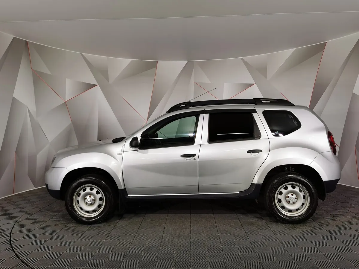Renault Duster 2.0 MT 4x4 (143 л.с.) Серый в АВИЛОН. Слайд №5