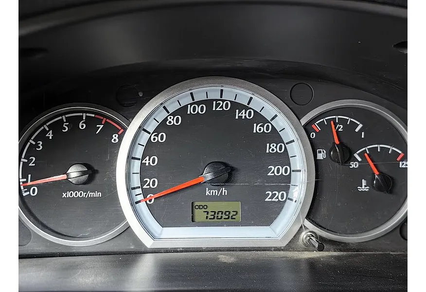 Chevrolet Lacetti 1.4 MT (95 л.с.) Серебристый в АВИЛОН. Слайд №15