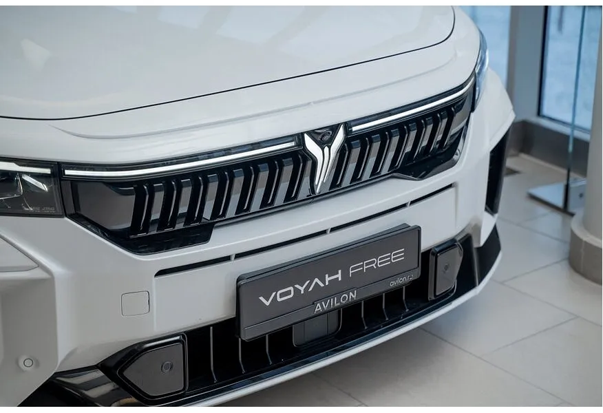 Voyah Free EVR 1.5 AT AWD (489 л.с.) Sport Edition Белый в АВИЛОН. Слайд №10