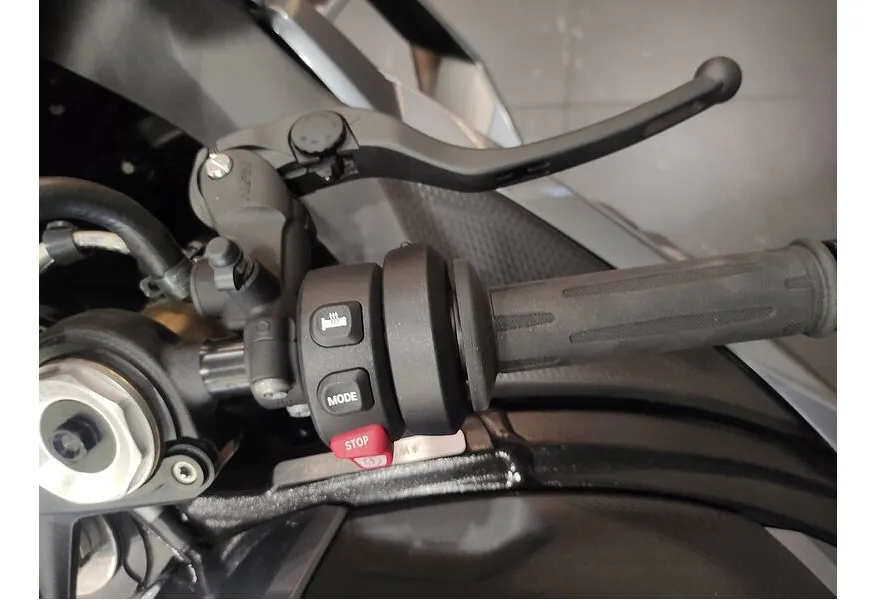 BMW Motorrad S 1000 RR S 1000 RR 999 см³ (207) 999 Серый в АВИЛОН. Слайд №7