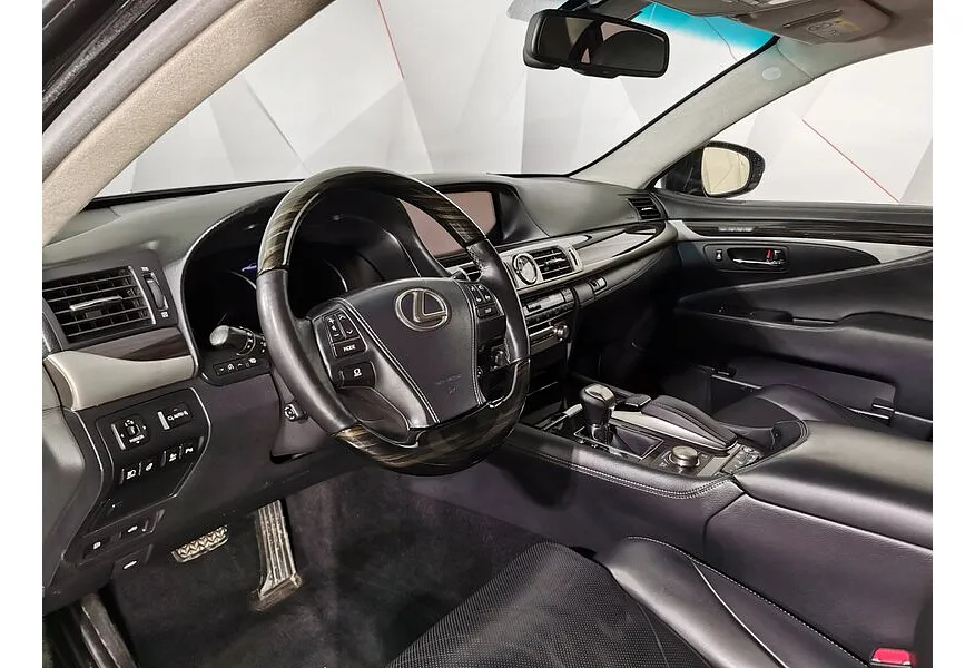 Lexus LS 460 AT AWD (370 л.с.) Эксклюзив Черный в АВИЛОН. Слайд №19