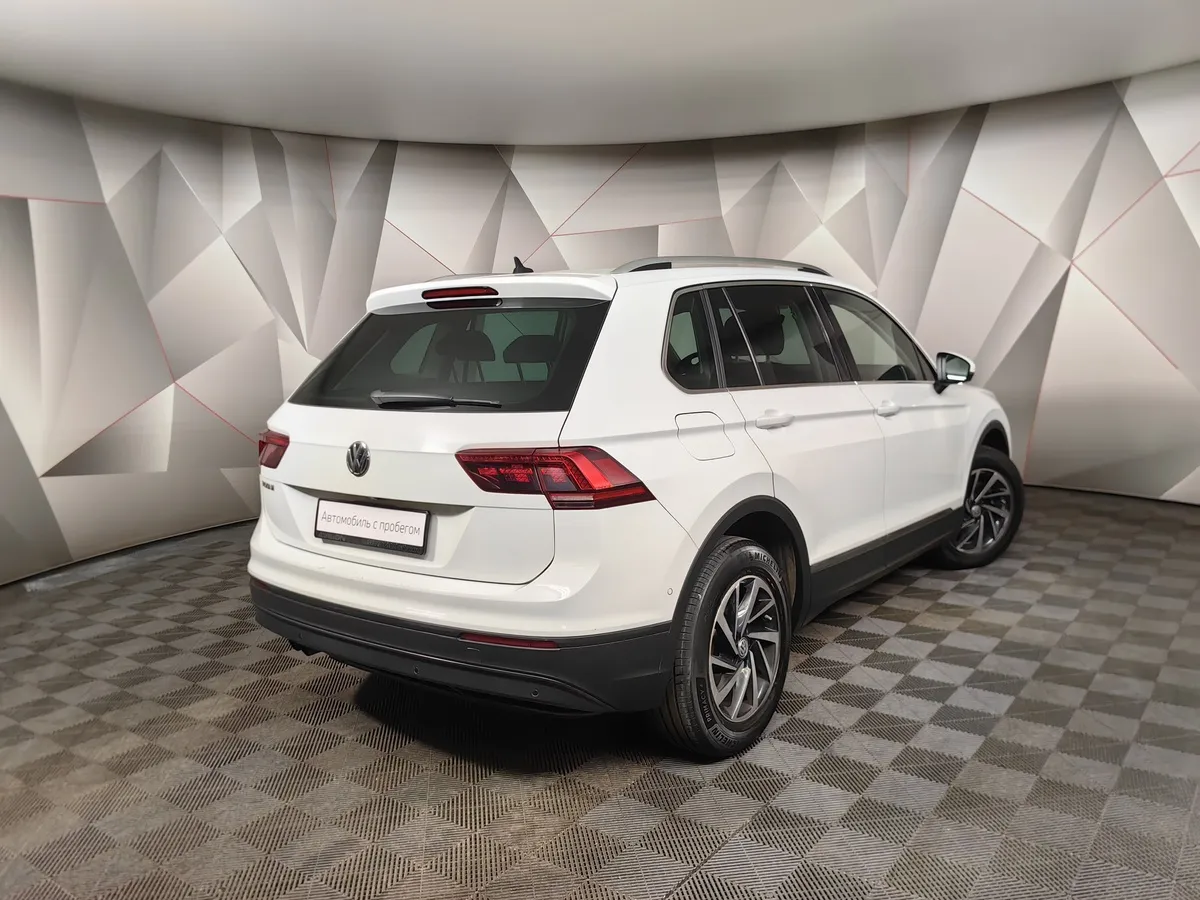 Volkswagen Tiguan 1.4 TSI BlueMotion DSG (150 л.с.) Comfortline Белый в АВИЛОН. Слайд №2