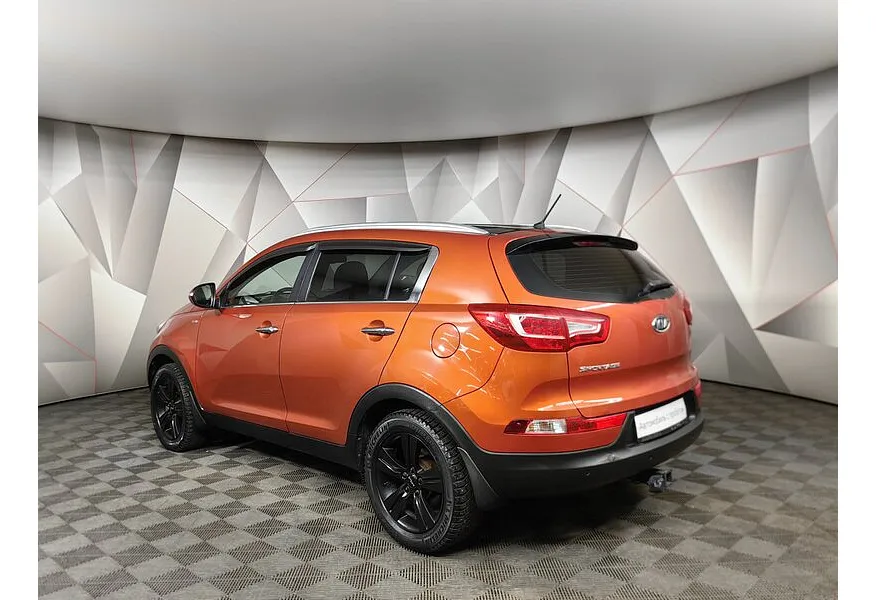 Kia Sportage 2.0 AT 4WD (150 л.с.) Luxe Оранжевый в АВИЛОН. Слайд №4
