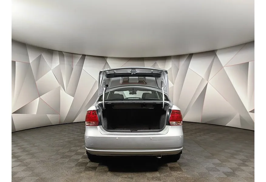 Volkswagen Polo 1.6 Tiptronic (105 л.с.) Comfortline Серебристый в АВИЛОН. Слайд №11