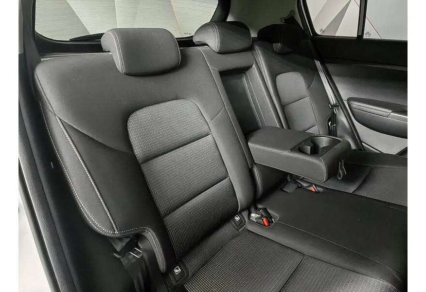 Kia Sportage 2.0 AT (150 л.с.) Luxe Белый в АВИЛОН. Слайд №17