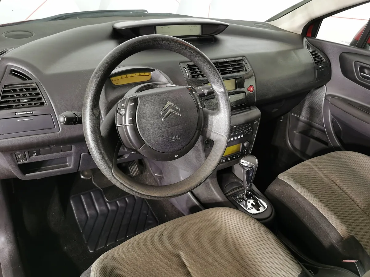 Citroen C4 1.6 HDi AT (109 л.с.) Красный в АВИЛОН. Слайд №18
