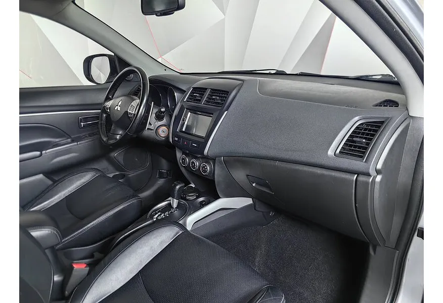 Mitsubishi ASX 1.8 CVT 2WD (140 л.с.) Серебристый в АВИЛОН. Слайд №13