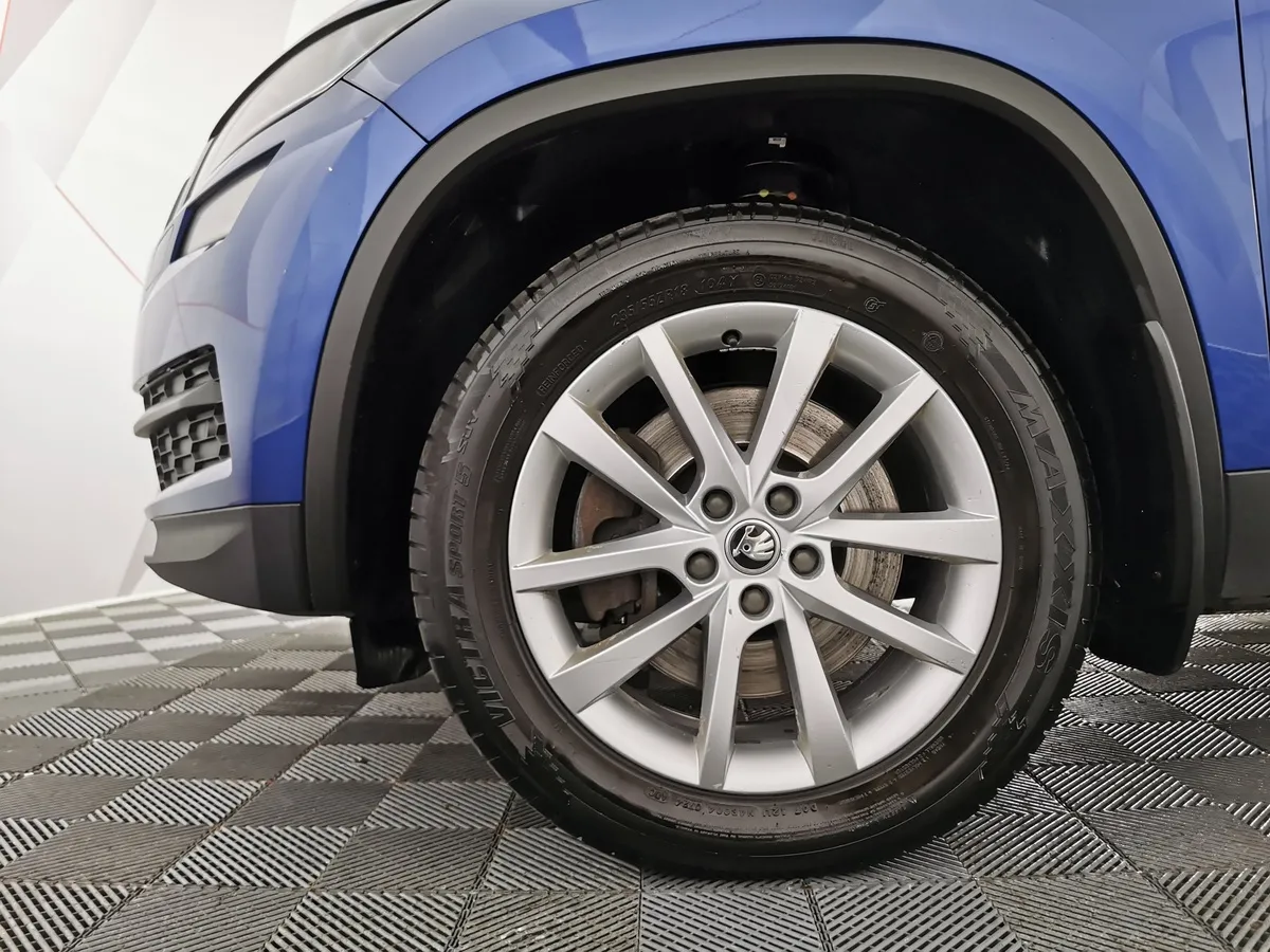 Skoda Kodiaq 2.0 TSI DSG 4X4 (180 л.с.) Синий в АВИЛОН. Слайд №9