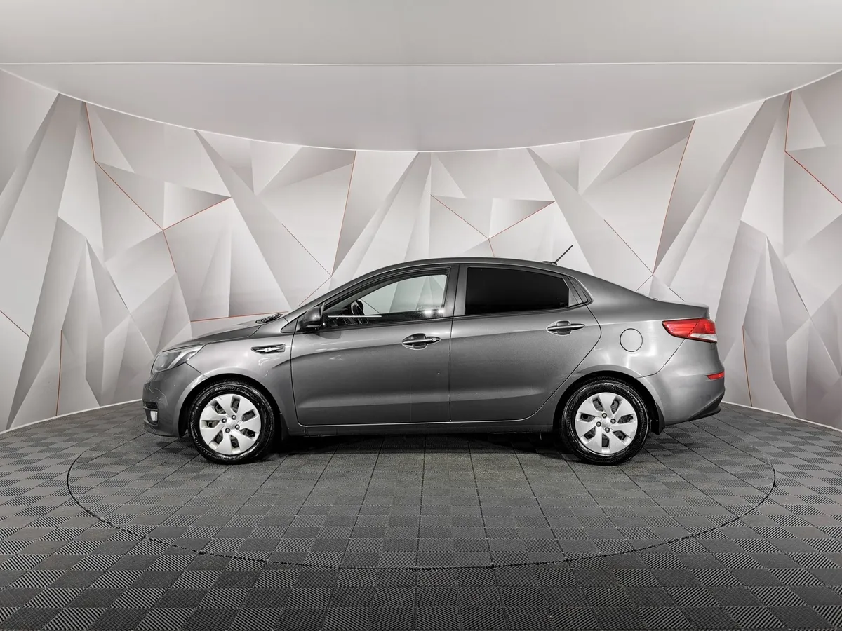 Kia Rio 1.6 AT (123 л.с.) Luxe Серый в АВИЛОН. Слайд №5