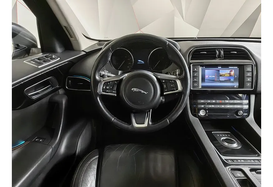 Jaguar F-Pace 2.0 TD AT AWD (240 л.с.) R-Sport Белый в АВИЛОН. Слайд №20