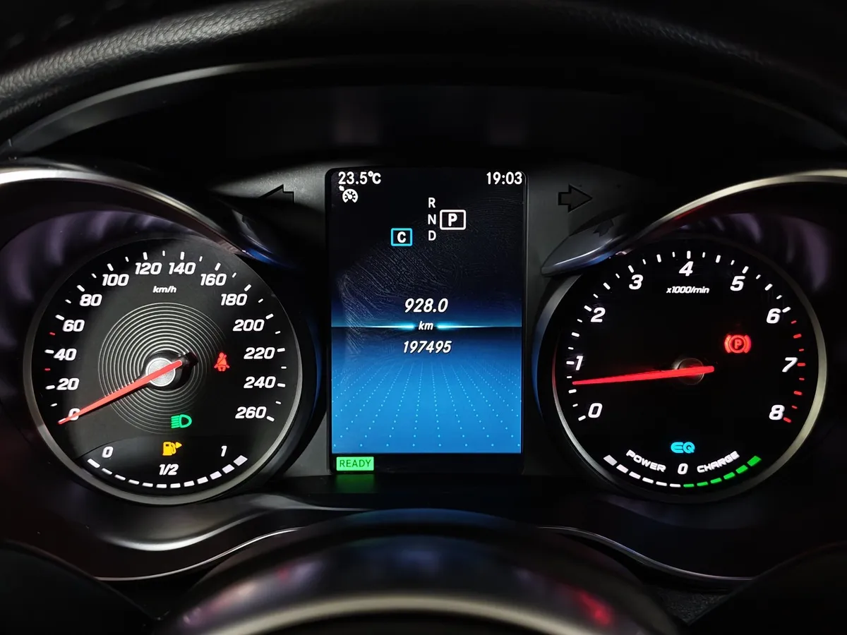 Mercedes-Benz C-Класс C 200 9G-TRONIC 4MATIC (190 л.с.) Sport Черный в АВИЛОН. Слайд №18