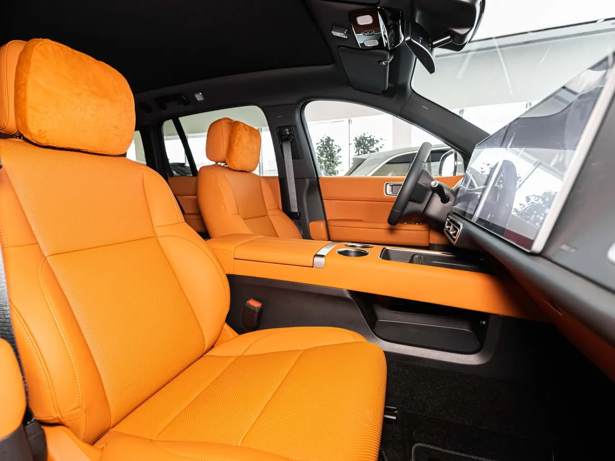 Li Auto L6 1.5 AT 4WD (150 л.с.) Pro Голубой в АВИЛОН. Слайд №13