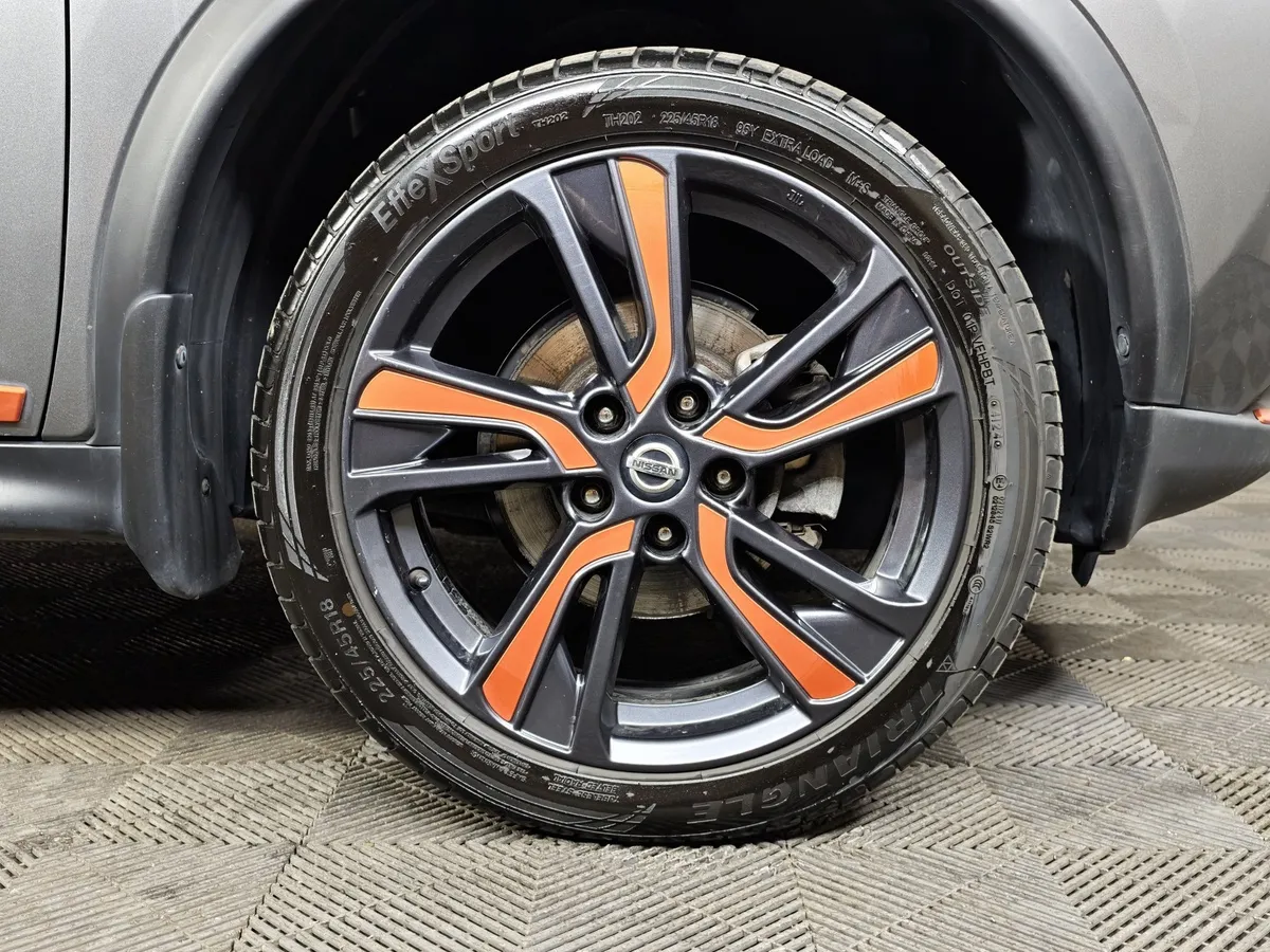 Nissan Juke 1.6 CVT (117 л.с.) Серый в АВИЛОН. Слайд №9