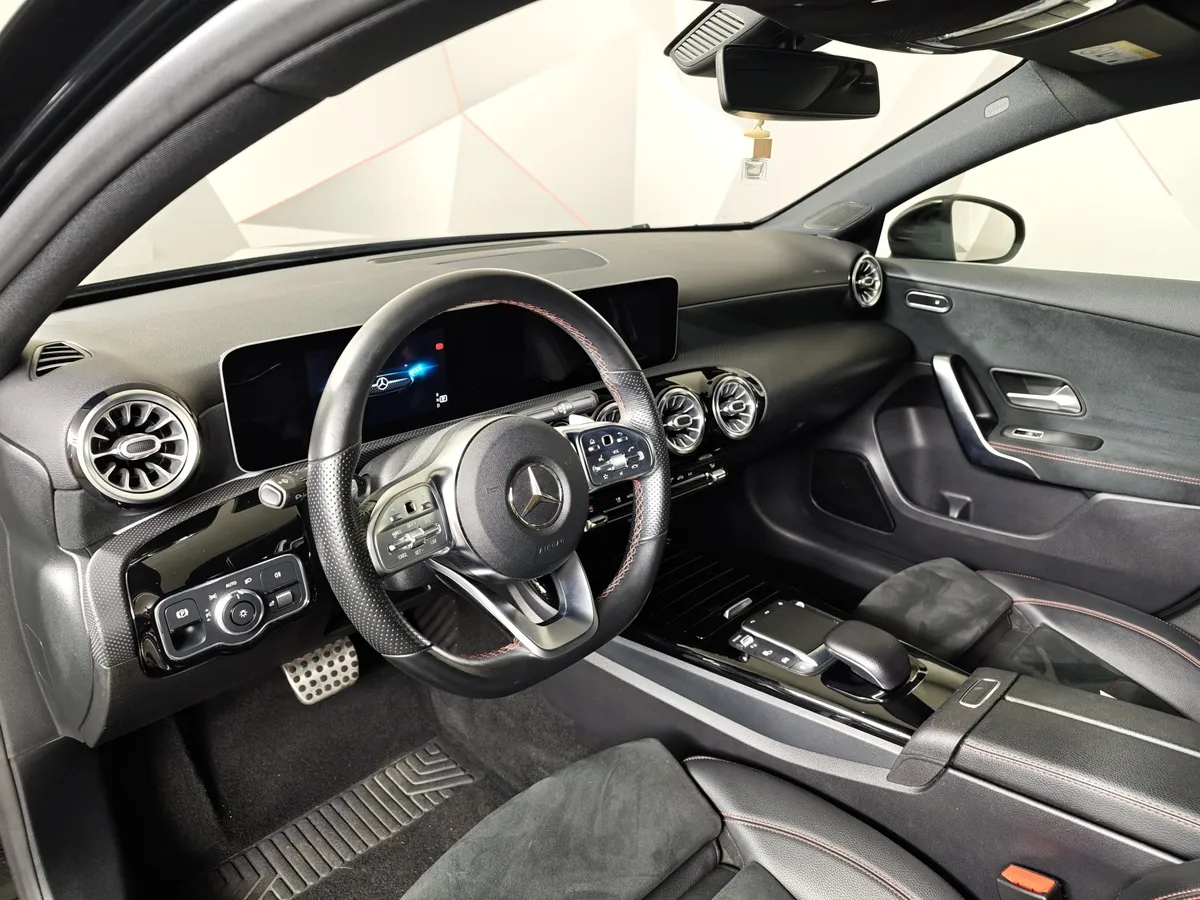 Mercedes-Benz A-Класс A 200 7G-DCT (150 л.с.) Sport Черный в АВИЛОН. Слайд №18