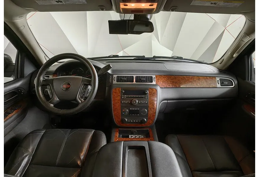 Chevrolet Tahoe 5.3 AT (325 л.с.) Черный в АВИЛОН. Слайд №12