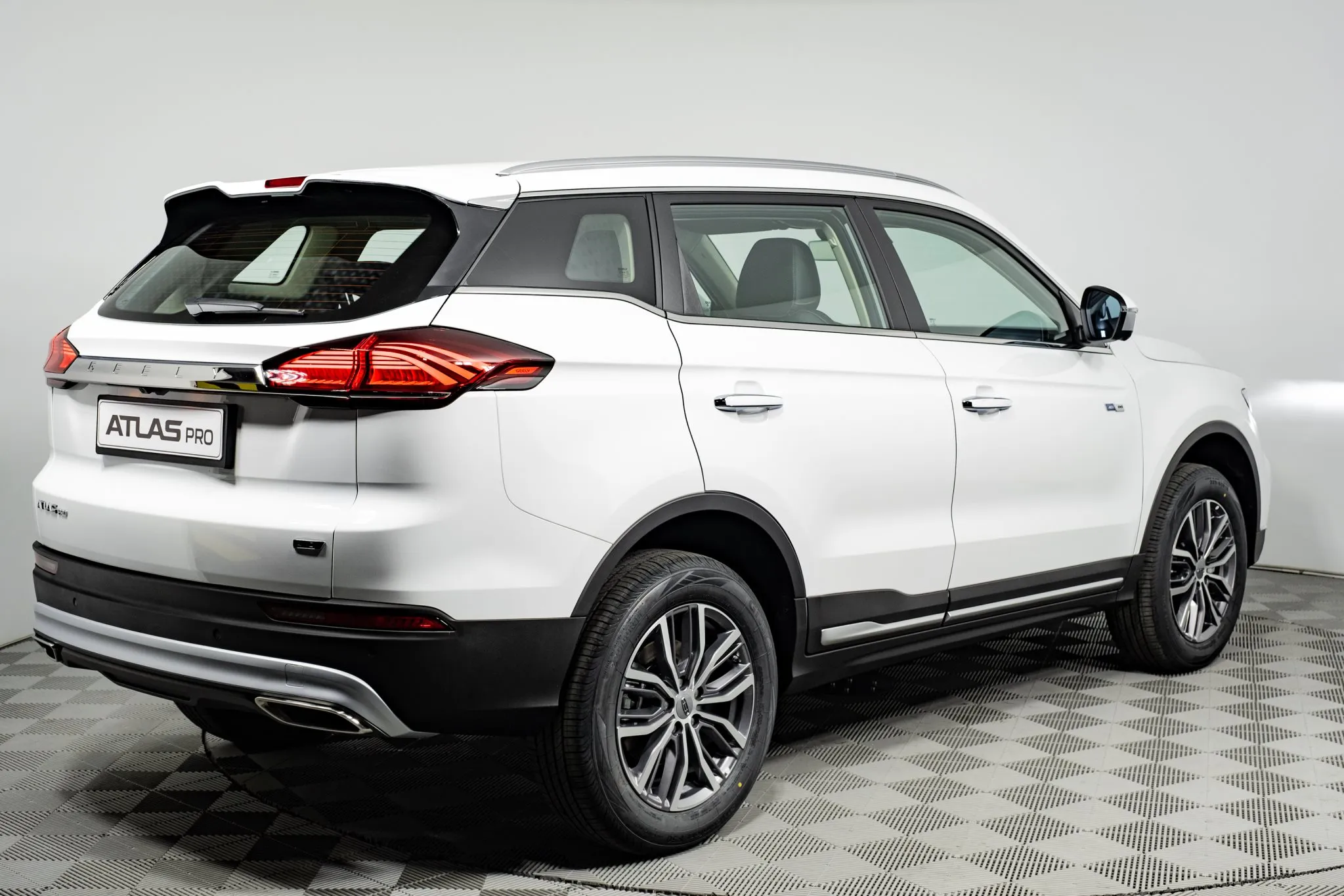 Geely atlas 2024 flagship. Geely Atlas Pro 2022. Geely Atlas Pro 2023. Geely Atlas Pro flagship+. Geely Atlas Pro 2022 новый.