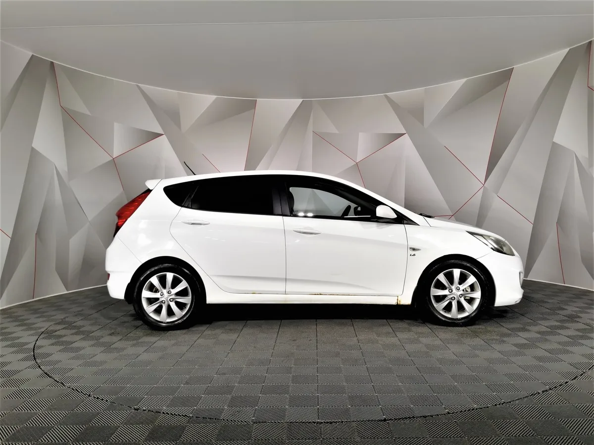 Hyundai Solaris 1.6 AT (123 л.с.) Active Белый в АВИЛОН. Слайд №6
