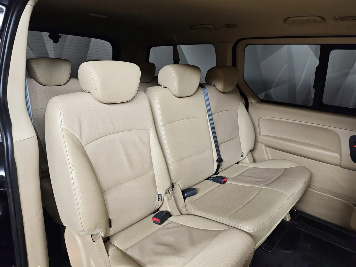 Hyundai H-1 2.5 CRDi AT (170 л.с.) Business (JP6) Черный в АВИЛОН. Слайд №17