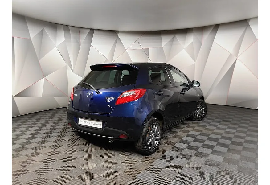 Mazda 2 1.5 AT (103 л.с.) Синий в АВИЛОН. Слайд №2