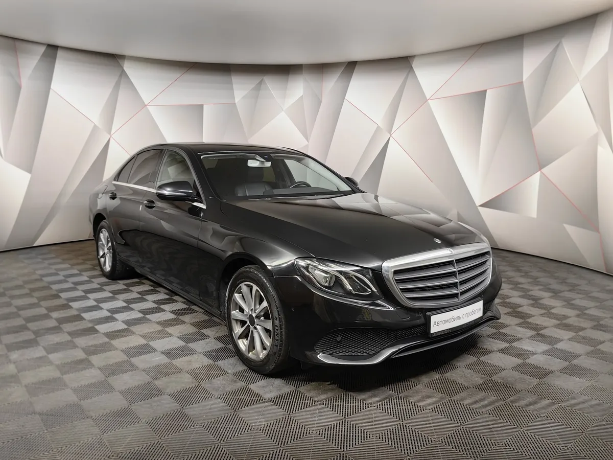 Mercedes-Benz E-Класс E 200 d 9G-TRONIC (150 л.с.) Premium Черный в АВИЛОН. Слайд №3