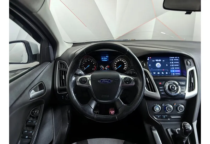 Ford Focus 1.6 MT (125 л.с.) Trend Белый в АВИЛОН. Слайд №19