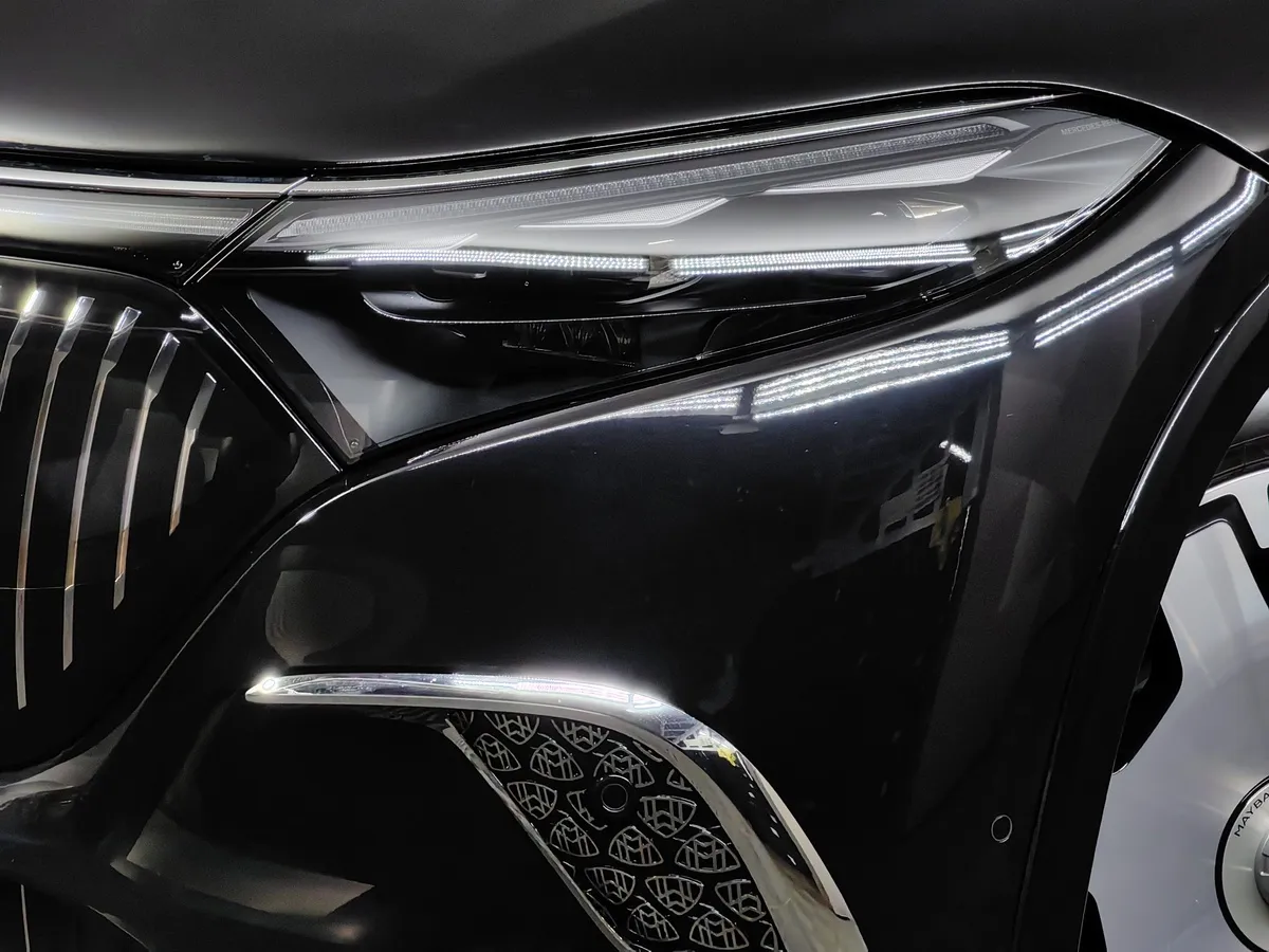 Mercedes-Benz Maybach EQS SUV 680 AT AWD (251 л.с.) Черный в АВИЛОН. Слайд №10