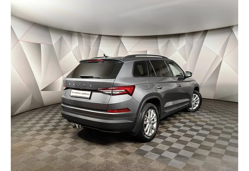 АВИЛОН - Skoda Kodiaq 2.0 TSI DSG 4X4 (180 л.с.) Серый - slide 7