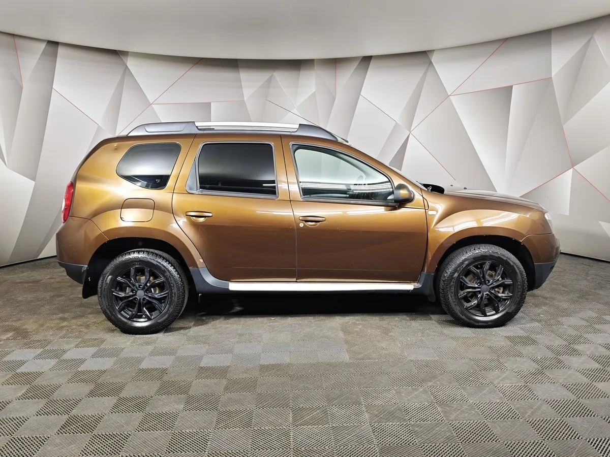 Renault Duster 2.0 MT 4x4 (143 л.с.) Коричневый в АВИЛОН. Слайд №6