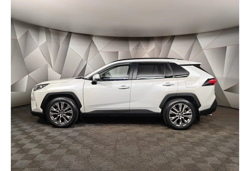 Toyota RAV4 2.5i AT AWD (199 л.с.) Белый в АВИЛОН. Слайд №5
