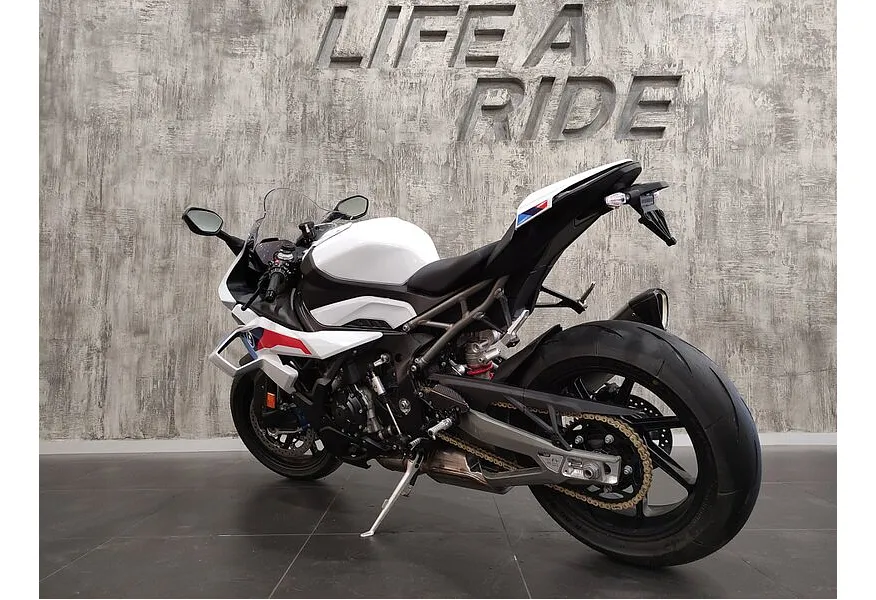 BMW Motorrad S 1000 RR S 1000 RR 999 см³ (199) 999 Белый в АВИЛОН. Слайд №5