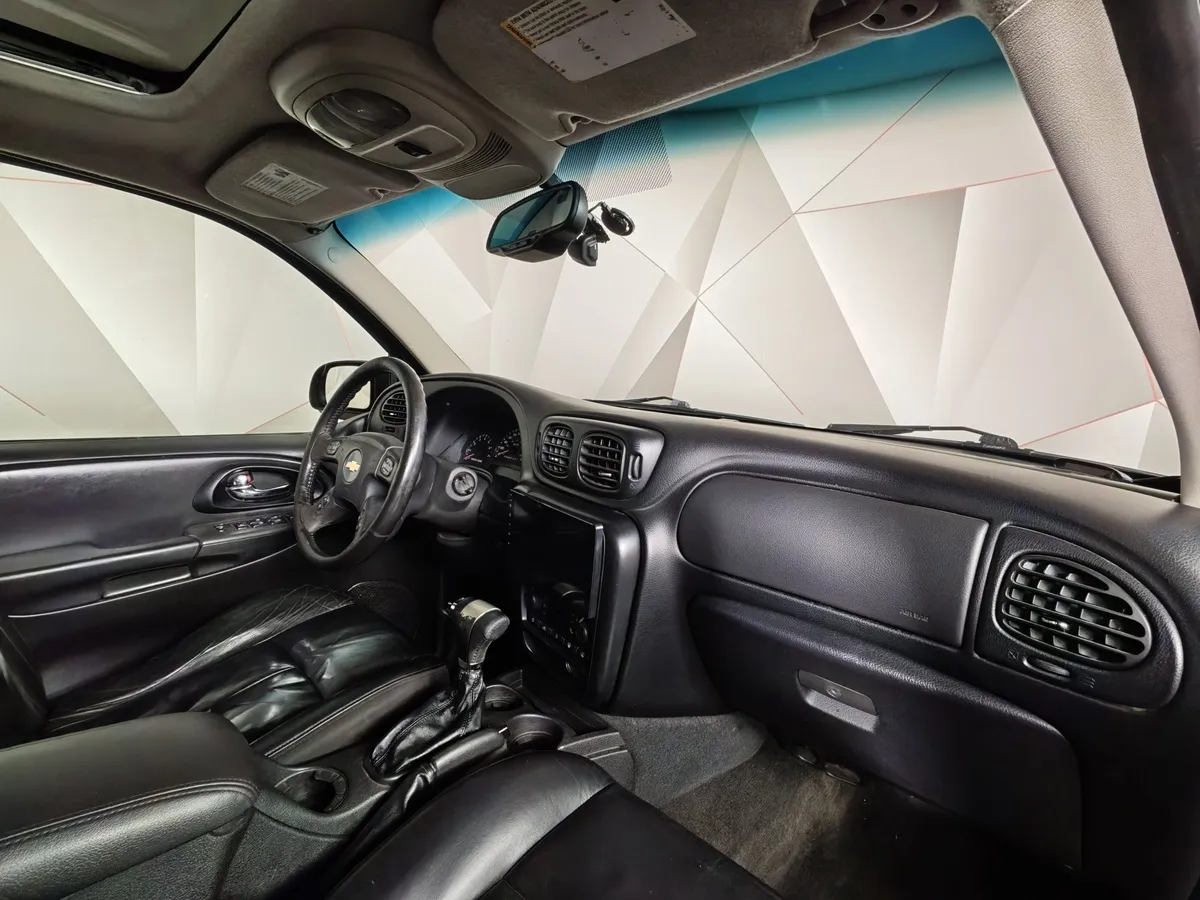 Chevrolet TrailBlazer 4.2 AT 4WD (275 л.с.) Серый в АВИЛОН. Слайд №11