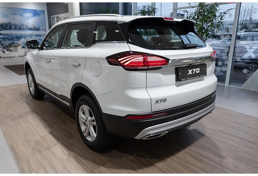 Belgee X70 1.5 DCT 4WD (150 л.с.) Prestige Белый в АВИЛОН. Слайд №6