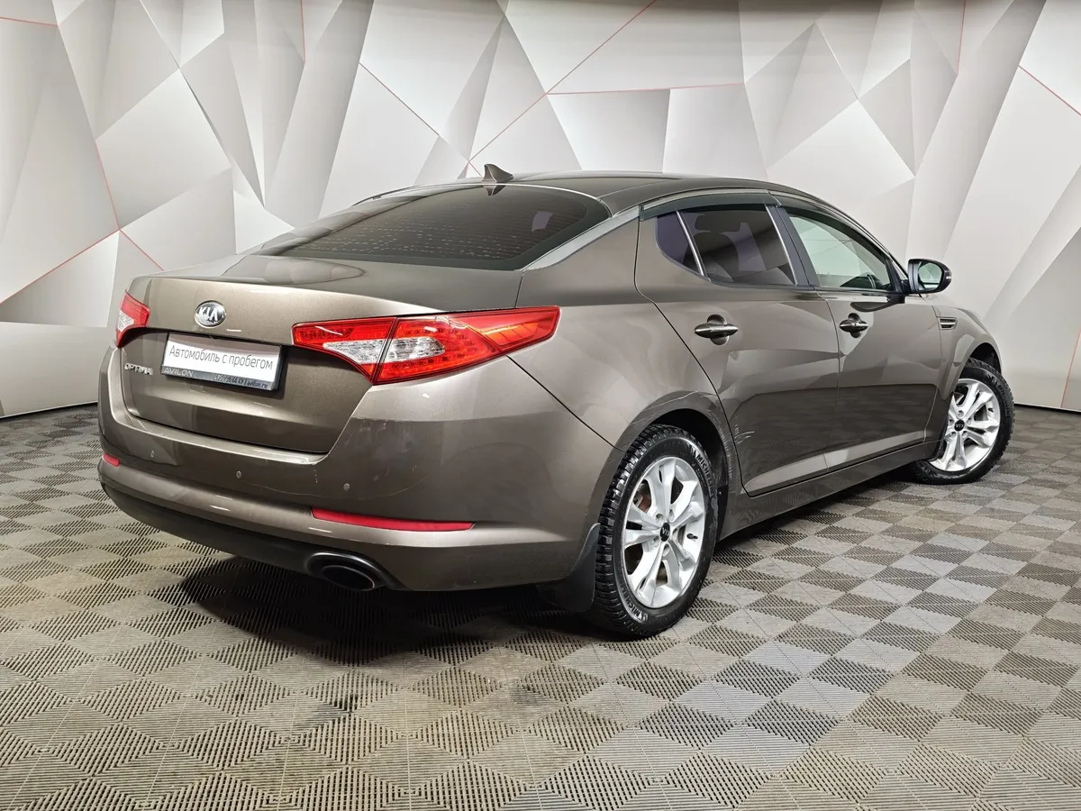 Kia Optima 2.0 AT (150 л.с.) Comfort Коричневый в АВИЛОН. Слайд №2